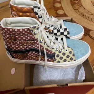 Brand new ski-hi8 patchwork Vans Sz 8.5